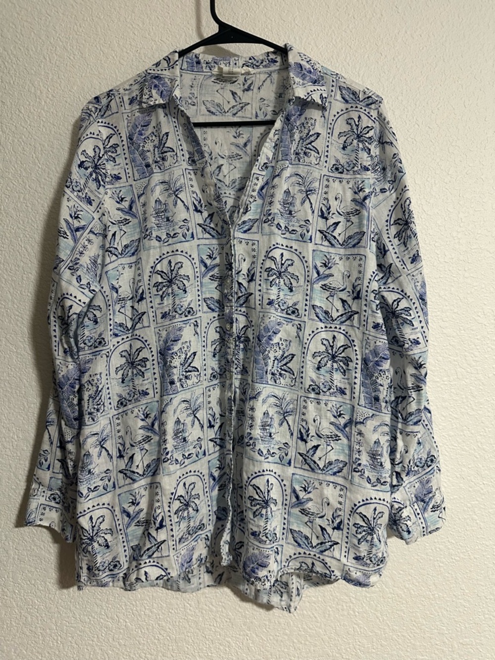 C&C‎ California Womens Linen Shirt M Roll-Tab Sleeve White Blue Tropical Coastal